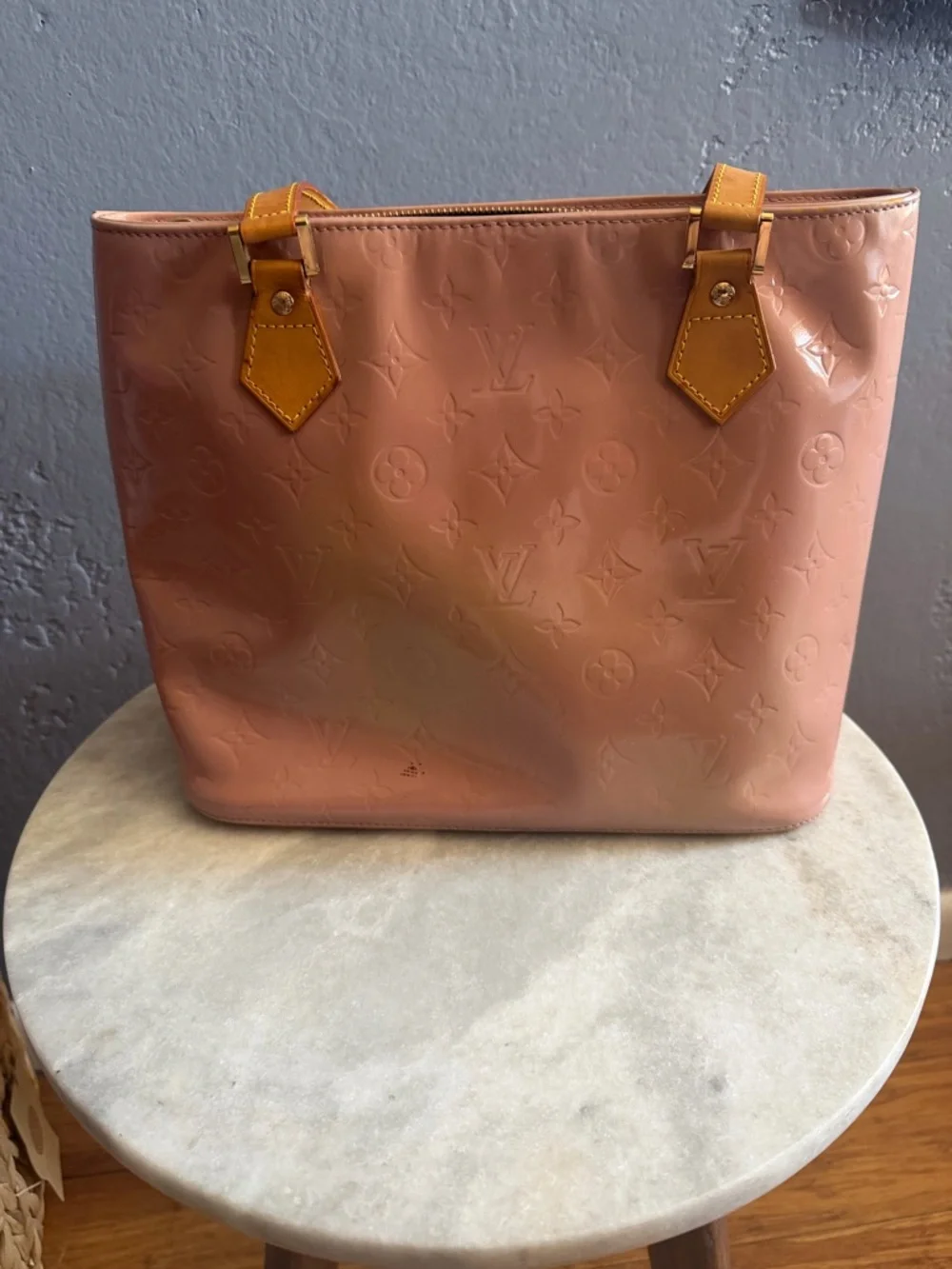 Louis Vuitton Vernis Houston Tote Bag Monogram Rose Pink Patent Leather⁠